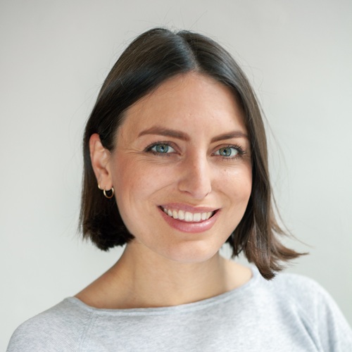 Annamaria Herkt - Podcast Consultant, Producerin, Speakerin, Dozentin an der SMA